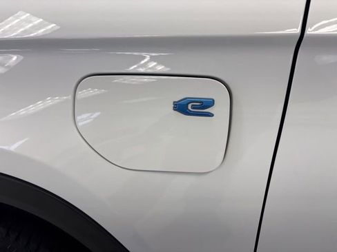 Used 2022 Jeep Grand Cherokee Limited 4xe image 7