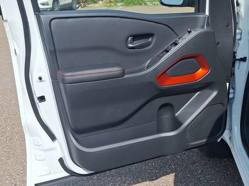 New 2026 Nissan Frontier Pro-X w/ Pro-X Convenience Package RWD image 10