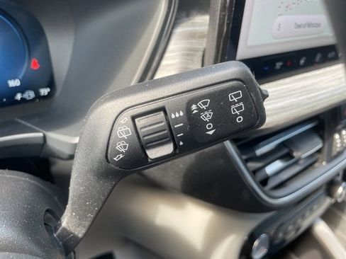 Certified 2023 Ford Escape Platinum image 30