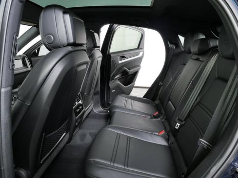 Certified 2025 Porsche Cayenne S image 22
