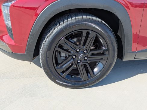 Used 2024 Chevrolet Trax ACTIV w/ Sunroof Package FWD image 9