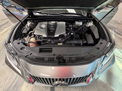 Used 2019 Lexus ES 300h 300h Luxury w/ Premium Package image 59