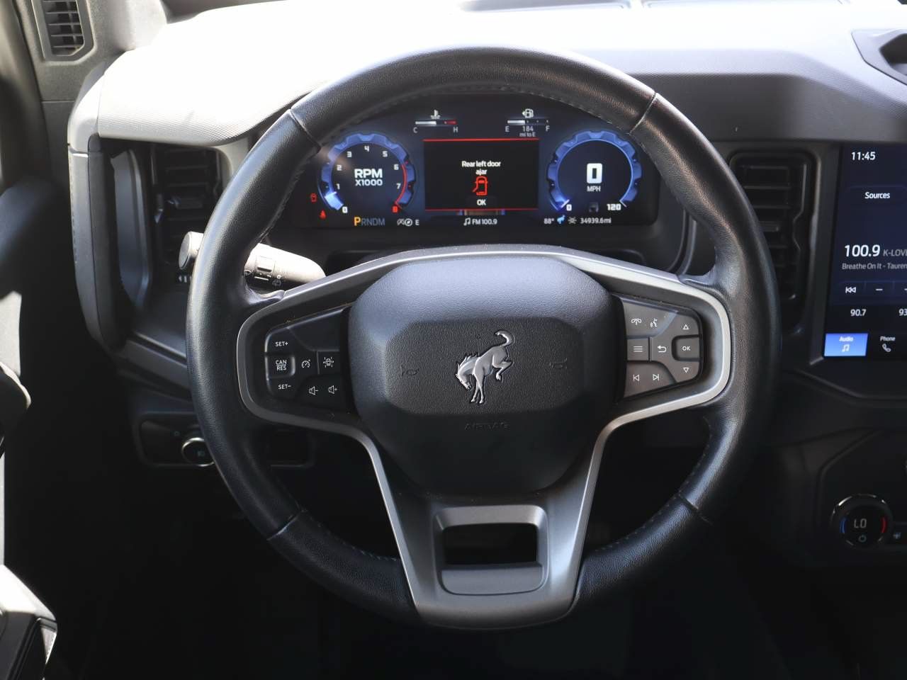 Used 2025 Ford Bronco Badlands AWD/4WD image 13