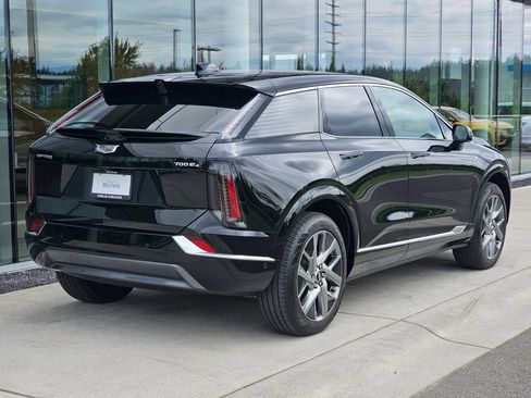 New 2026 Cadillac Optiq Luxury 2 AWD/4WD image 5