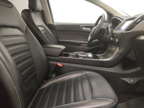 Used 2019 Ford Edge SEL w/ Equipment Group 201A FWD image 21