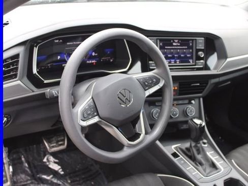 Used 2023 Volkswagen Jetta Sport image 14