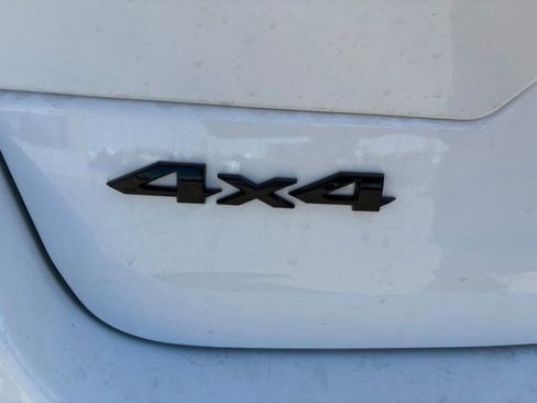 New 2025 Jeep Grand Cherokee Limited w/ Black Appearance Package image 10