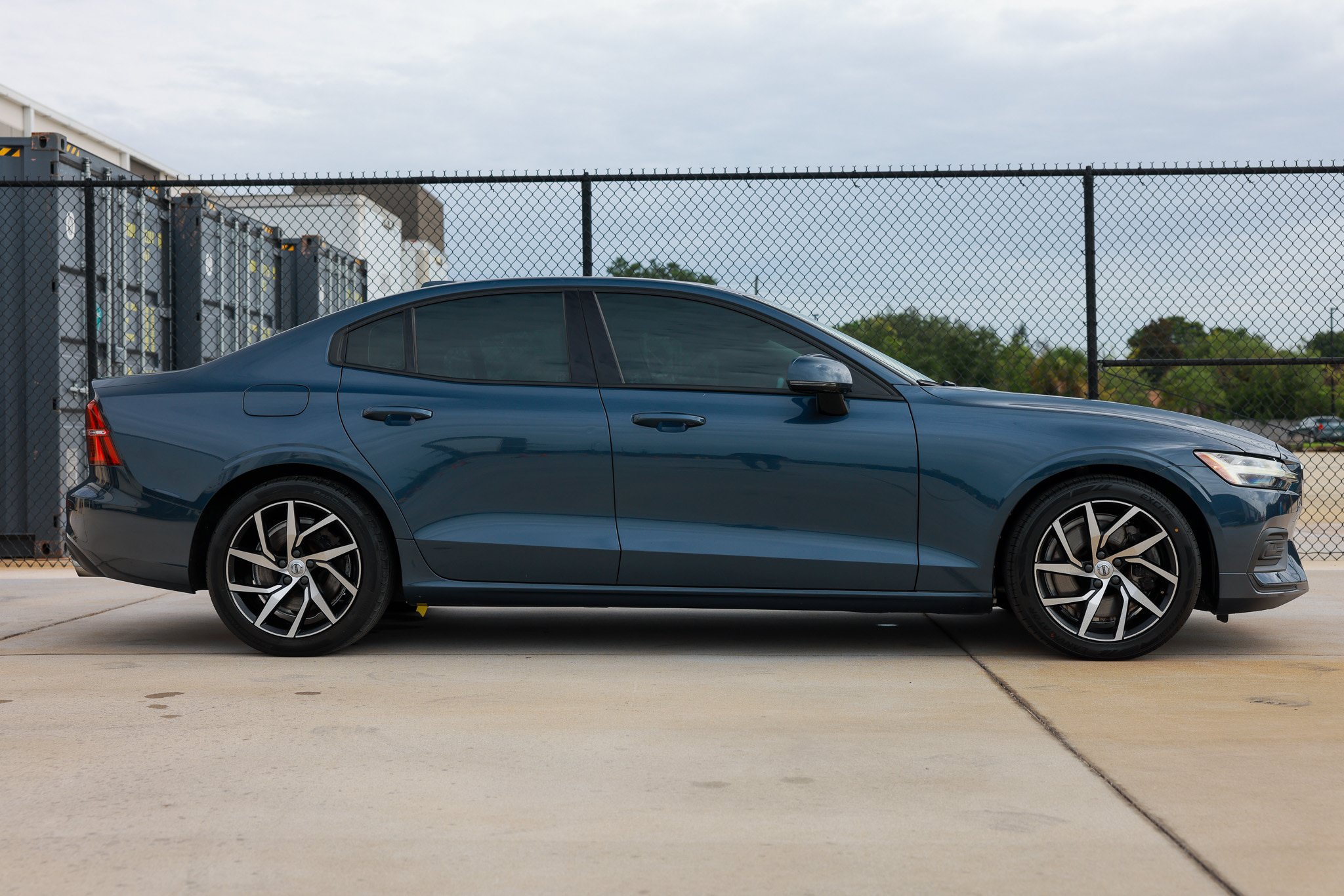 Used 2020 Volvo S60 T6 Momentum w/ Protection Package AWD/4WD image 17