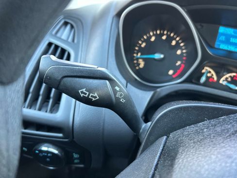 Used 2013 Ford Focus S image 21