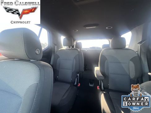 Used 2023 Chevrolet Traverse LT FWD image 13