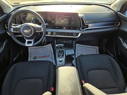 Used 2023 Kia Sportage LX AWD/4WD image 14