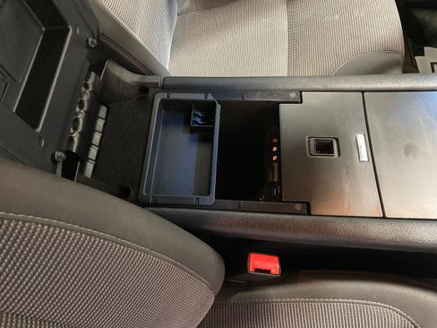 Used 2013 Ford Taurus SEL FWD image 6
