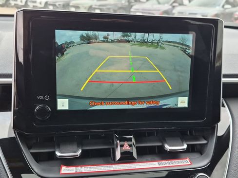 Used 2025 Toyota Corolla Cross AWD Hybrid w/ Convenience Package image 17