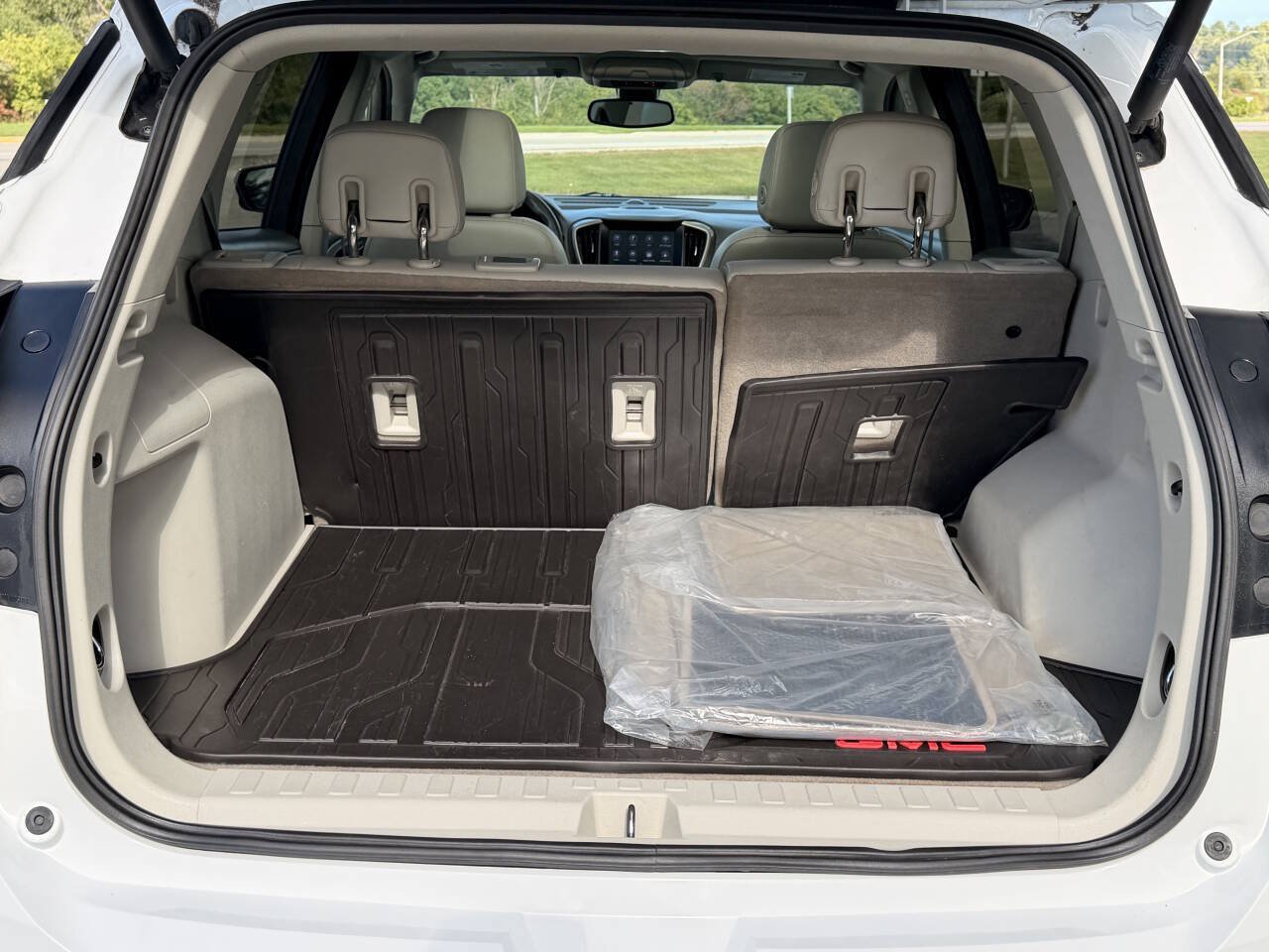 Used 2019 GMC Terrain Denali w/ Advanced Safety Package AWD/4WD image 28