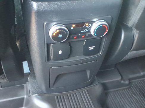 Certified 2022 Ford Explorer Platinum w/ Equipment Group 601A RWD image 18