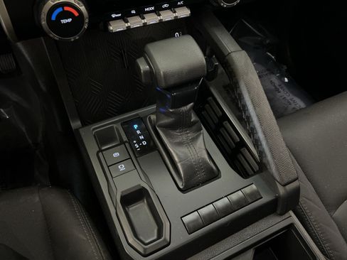 Used 2024 Toyota Tacoma SR RWD image 21