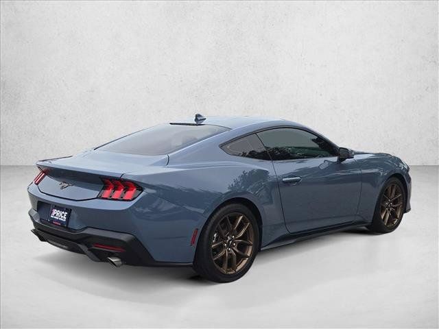 Used 2025 Ford Mustang Premium RWD image 5