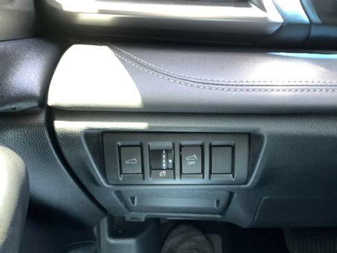 Used 2022 Subaru Outback Limited AWD/4WD image 21