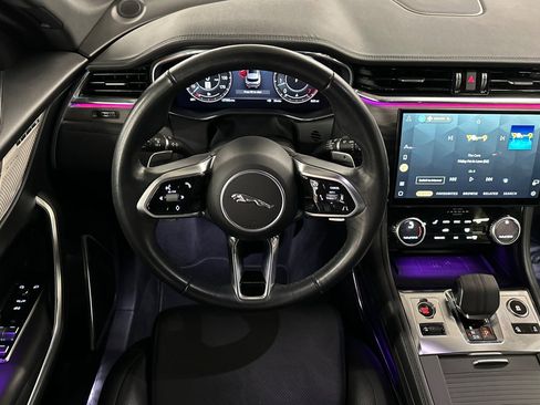 Used 2023 Jaguar F-PACE S image 28