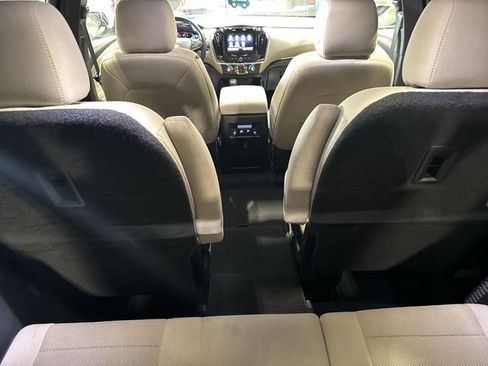 Certified 2023 Chevrolet Traverse LT image 21