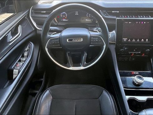 Used 2021 Jeep Grand Cherokee L Laredo AWD/4WD image 6