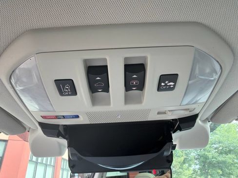 Used 2019 Subaru Ascent Limited AWD/4WD image 40