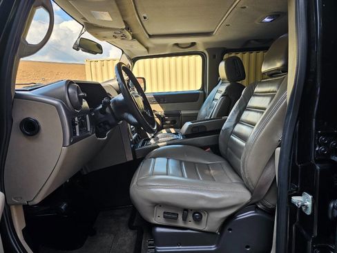 Used 2003 HUMMER H2 w/ Preferred Equipment Group image 11