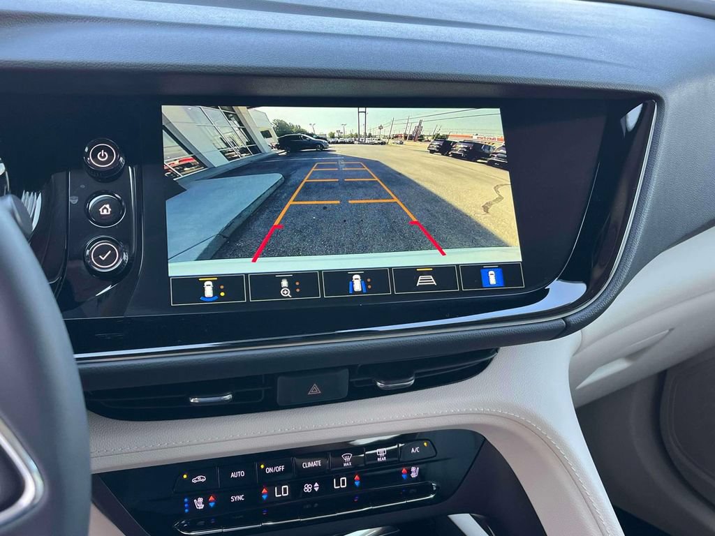 Certified 2022 Buick Envision Avenir w/ Technology Package II FWD image 35