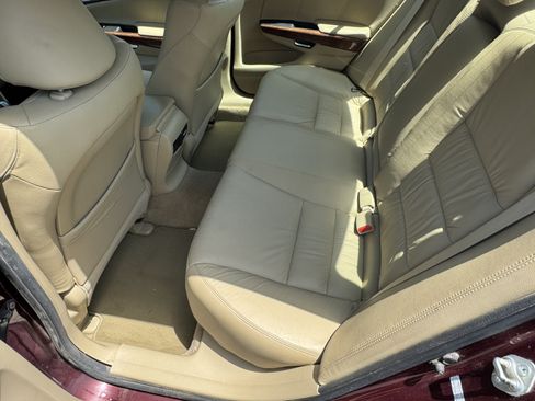 Used 2011 Honda Accord EX-L image 23