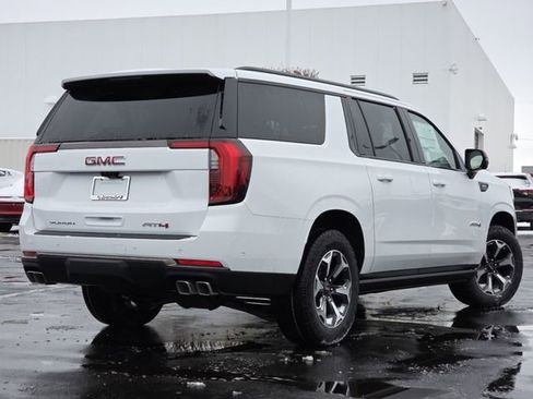 New 2026 GMC Yukon XL AT4 Ultimate w/ LPO, Illumination Package AWD/4WD image 26