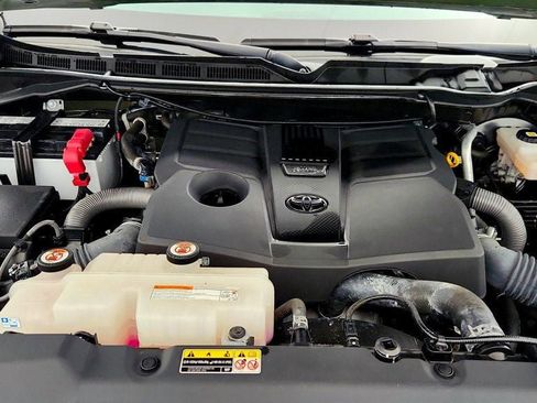 Used 2022 Toyota Tundra SR5 w/ TRD Off-Road Premium Package image 26