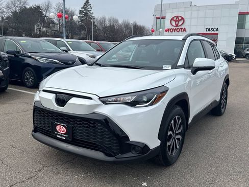 Used 2024 Toyota Corolla Cross AWD Hybrid w/ Moonroof Package image 3