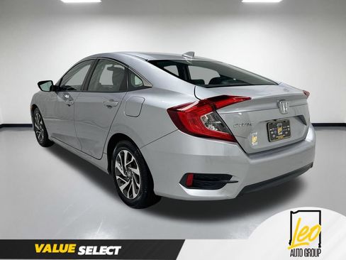 Used 2017 Honda Civic EX image 9
