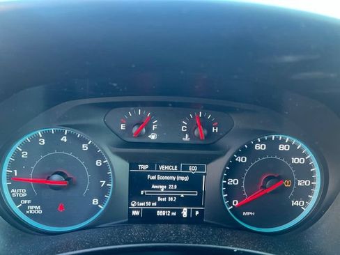 Used 2018 Chevrolet Equinox LT AWD/4WD image 24