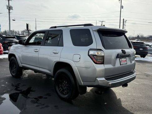 Used 2019 Toyota 4Runner TRD Off-Road Premium image 5
