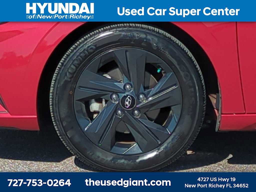 Used 2022 Hyundai Elantra Blue w/ Cargo Package FWD image 10