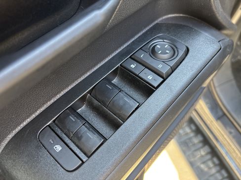 Used 2025 Toyota 4Runner SR5 AWD/4WD image 14