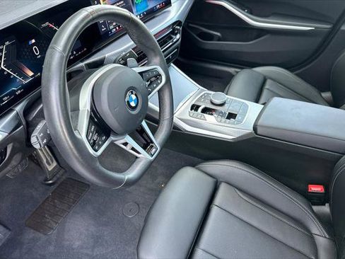 Used 2025 BMW 330i Sedan w/ M Sport Package RWD image 9