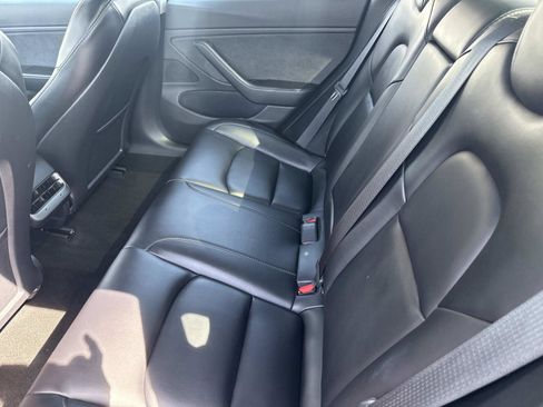 Used 2021 Tesla Model 3 Long Range image 15