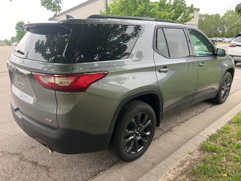 Used 2020 Chevrolet Traverse RS w/ LPO, Floor Liner Package FWD image 5