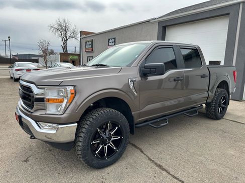 Used 2022 Ford F150 XLT image 5