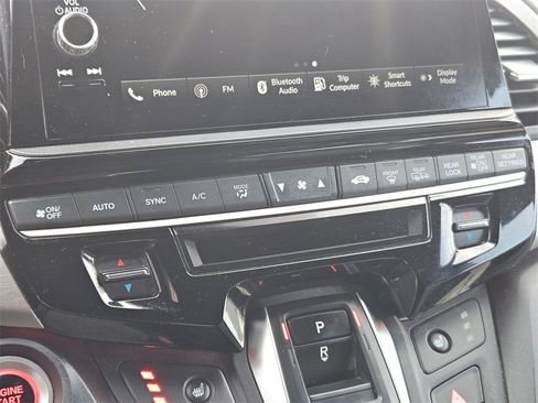 Used 2025 Honda Odyssey Sport-L image 29