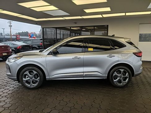 Used 2024 Ford Escape ST-Line w/ Tech Pack #1 image 9