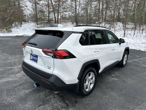 Used 2020 Toyota RAV4 XLE image 6