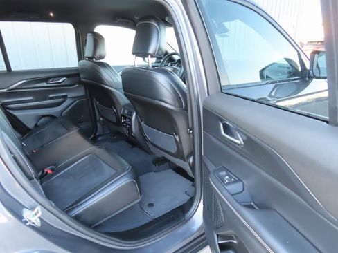 Used 2023 Jeep Grand Cherokee Altitude image 27