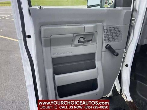 Used 2011 Ford E-350 and Econoline 350 Super Duty image 26