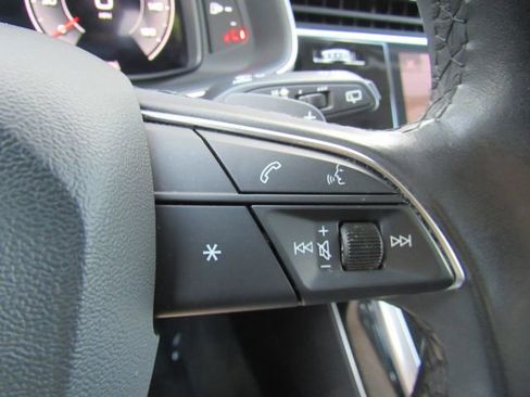 Used 2022 Audi Q7 3.0T Premium w/ Convenience Package image 41