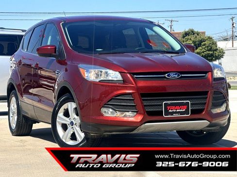 Used 2015 Ford Escape SE image 1