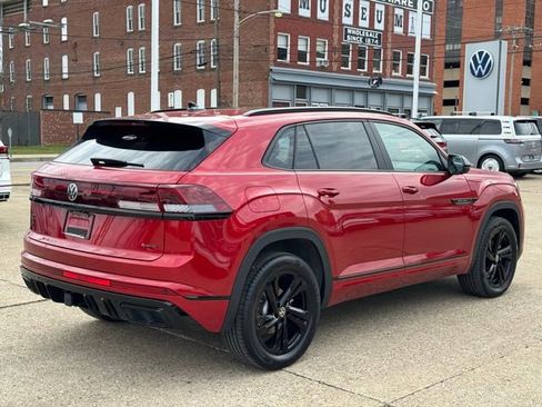 Certified 2025 Volkswagen Atlas Cross Sport SEL R-Line image 5