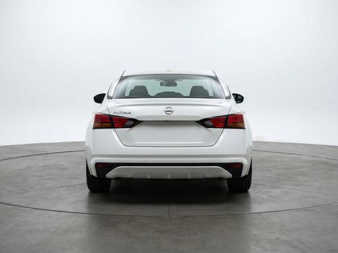 Used 2025 Nissan Altima 2.5 SV image 7
